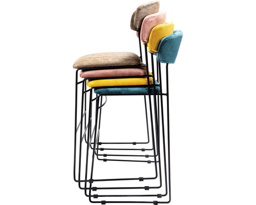 Stapel barkrukken met metalen frame en gestoffeerde zittingen