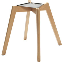 Kruk met houten poten en metalen plaat