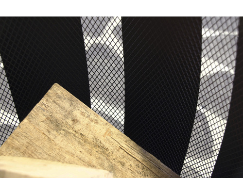 Zwart draadgaas voor houten balken