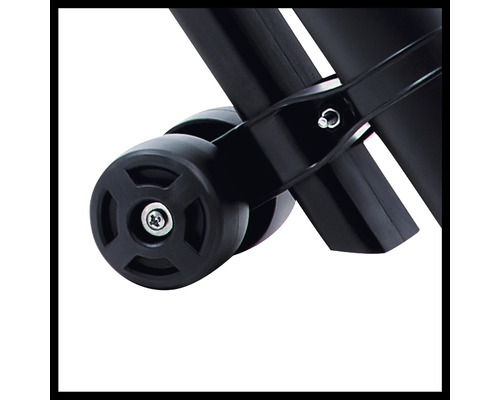 Detailopname van een set wielen met bevestiging