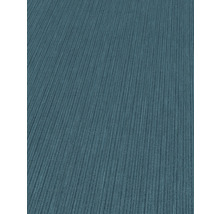 Close-up van een blauw vliesbehang met een streepjesmotief.
