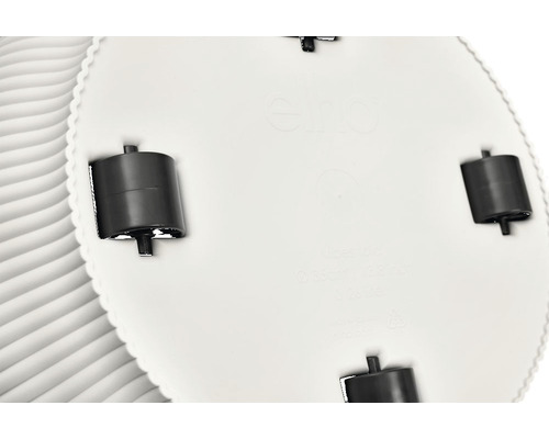 Onderkant van een plantenbak met wielen