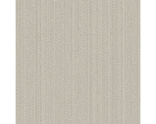 Close-up van een behang met verticaal streepjespatroon en lichte textuur.