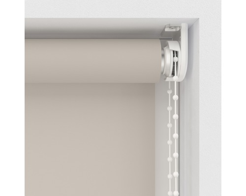 Beige zijrolgordijn met kettingbediening