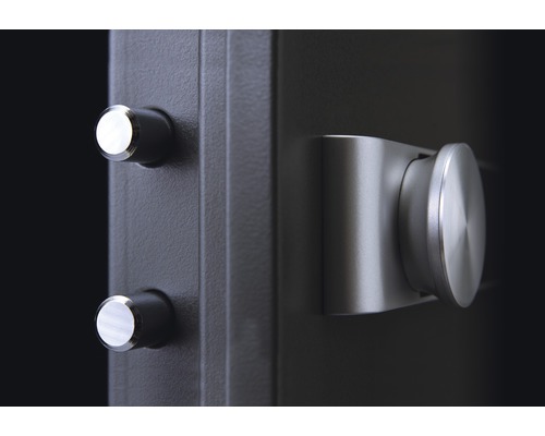 Detailopname van een kluisslot met draaiknop en boutvergrendeling