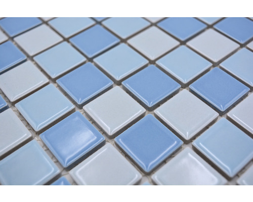 Close-up van mozaïektegels met vierkante elementen