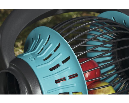 Close-up van een fruitverzamelaar met appels