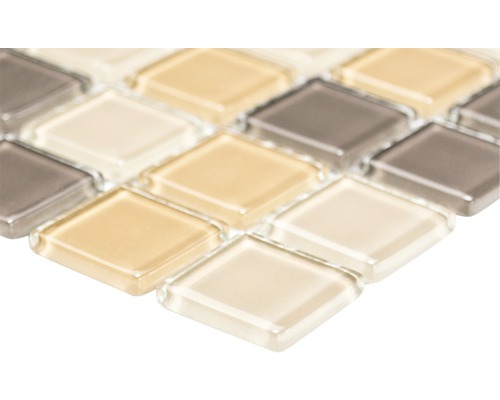 Vierkante mozaïektegels van glas