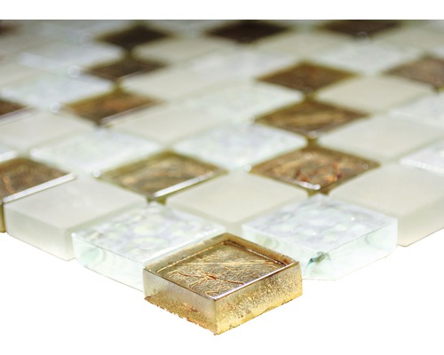 Mozaïektegels van glas en steen