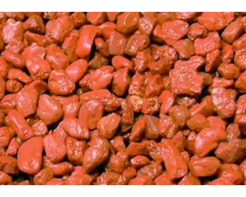 Close-up van gebroken bakstenen als los stortmateriaal