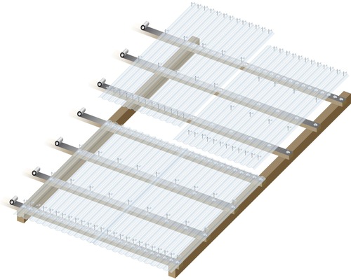 Installatie van een transparante terrasoverkapping op een houten frame