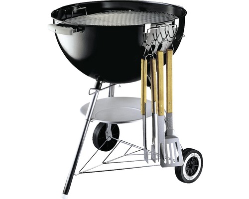 Bolvormige barbecue met barbecuegereiset