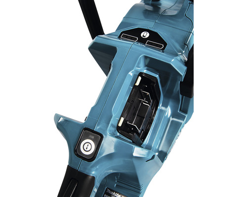 Accuvak en bedieningselementen van een accukettingzaag