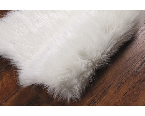 Witte, harige vloerkleed