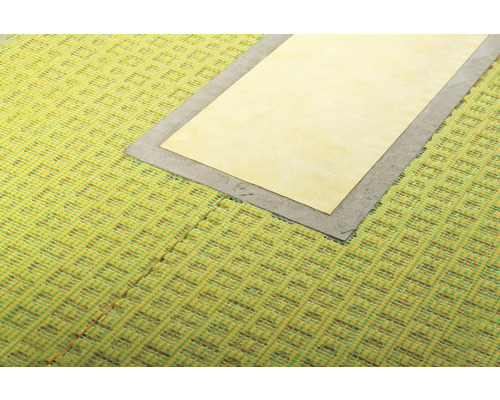 Close-up van een ondervloer voor vloerverwarming.