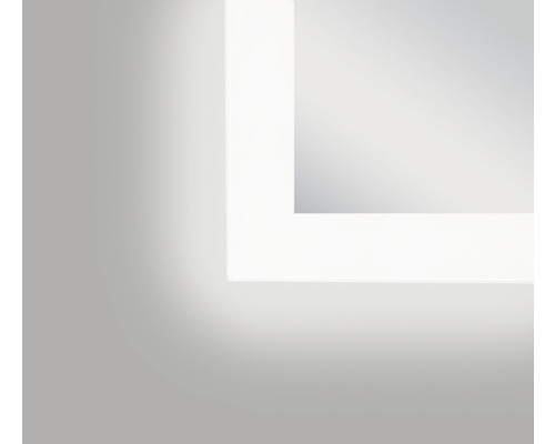 Detailopname van een badkamerspiegel met verlichting