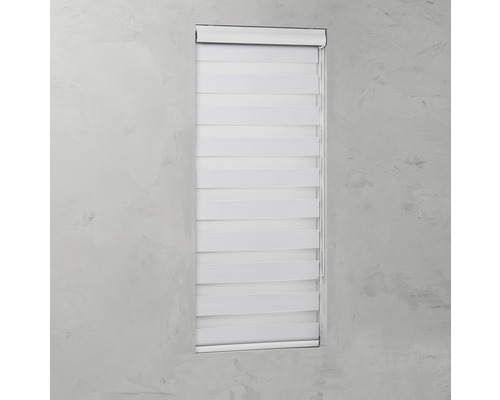 Raamrolgordijn met horizontale strepen voor lichtregeling