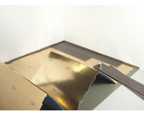 Installatie van laminaatvloer met contactgeluidsisolatie in een ruimte