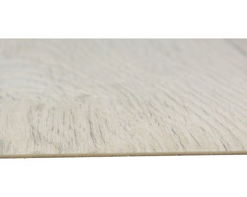 Close-up van een vloerbedekking met houtlook