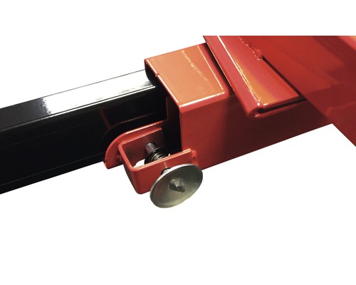 Detail van een vergrendeling voor een hefplatform