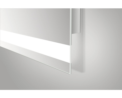 Detailaanzicht van een spiegelkast met verlichting