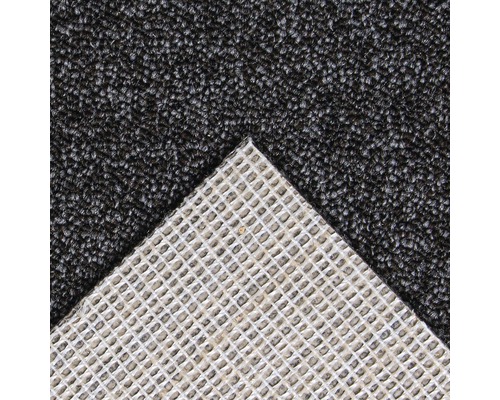 Zwart tapijt met antislip onderkant.