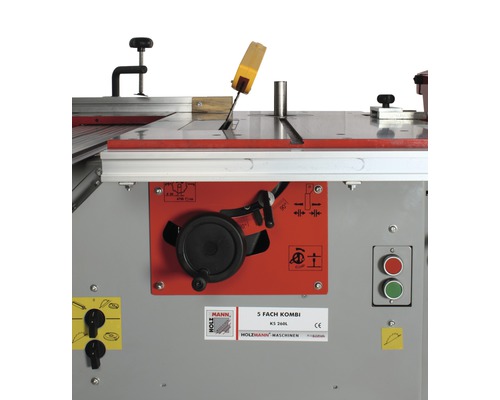 Detailweergave van een houtbewerkingsmachine met zaagblad en bedieningselementen.