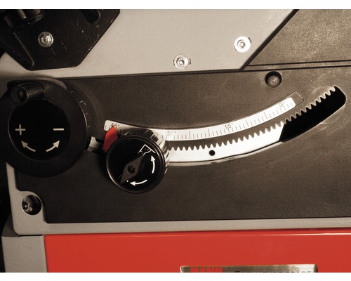 Details van de hoekinstelling van een zaag