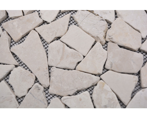 Mozaïektegel van natuursteen op een net