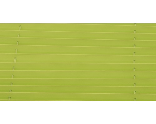 Close-up van een groene jaloezie voor raamdecoratie