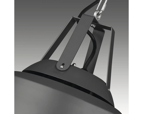 Detailopname van een hanglamp met metalen ophanging