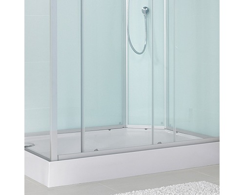 Douche met douchebak en cabine met melkglas