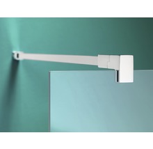 Detailopname van een douchecabine met stabilisatiestang