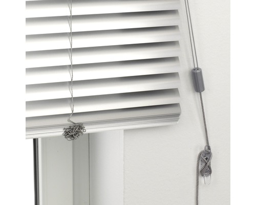 Venetiaanse jaloezie met trekkoord
