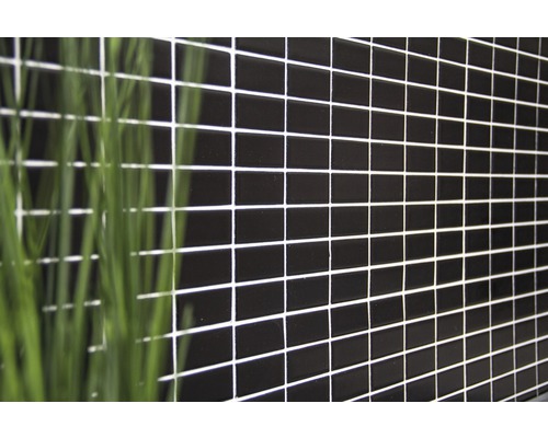 Wandtegels met mozaïekpatroon en plantendecoratie