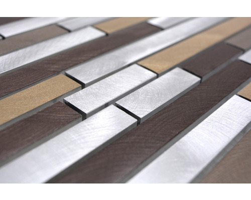 Mozaïektegels van metaal en hout