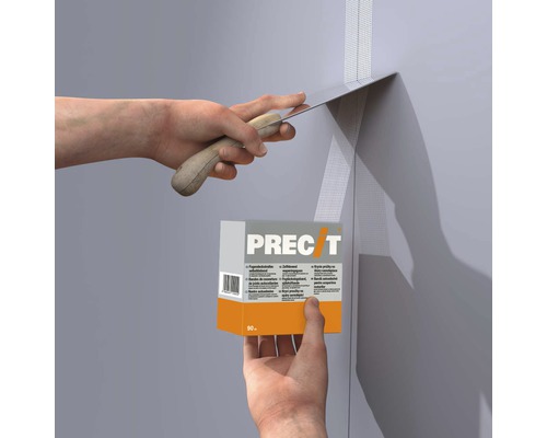 Toepassing van voegband met plamuurmes en voegenvuller