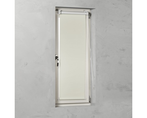 Raam met rolgordijn voor binnenshuis