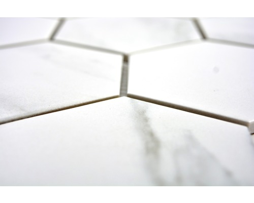 Close-up van zeshoekige tegels
