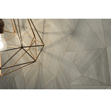 Behang met geometrisch patroon en houtstructuur