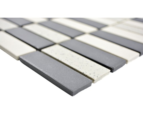 Keramische mozaïektegel met rechthoekige stenen