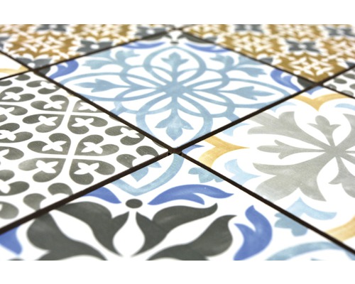 Close-up van tegels met verschillende patronen