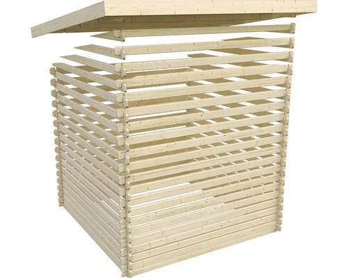 Houten tuinhuis in ruwbouw met dak