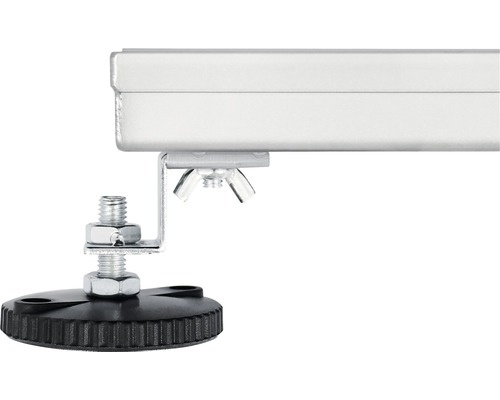 Gedetailleerde opname van een zwarte stelpoot met schroefdraad en zilverkleurige bevestiging aan een meubelstuk