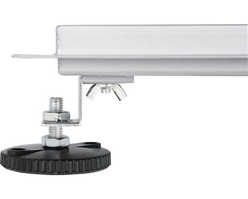 Detailopname van een in hoogte verstelbare meubelpoot met schroefdraad en borgmoer voor montage