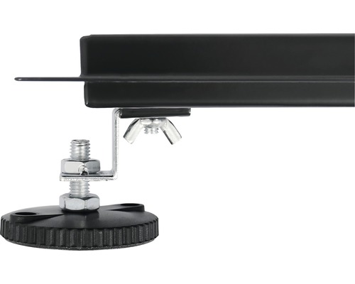 Detailopname van een in hoogte verstelbare voet met schroef en moer voor een meubelstuk