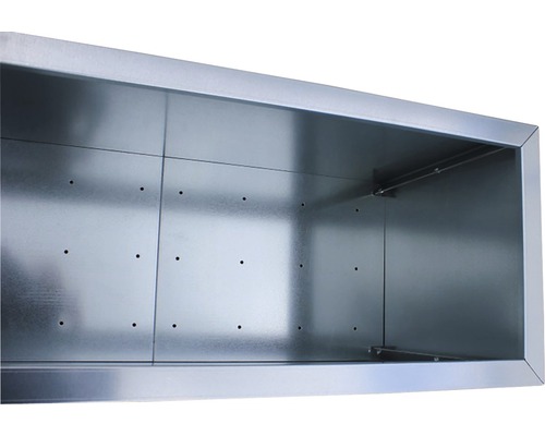 Binnenaanzicht van een rechthoekige zinken bak met gaten