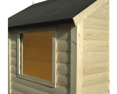 Detailaanzicht van een houten tuinhuis met gesloten raam en bitumineus dak