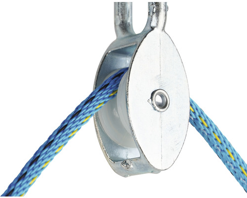 Metalen katrol met blauw touw