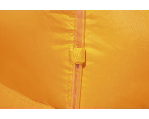 Detailopname van een ritssluiting op een tent